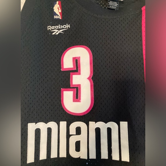 1971-72 Dwayne Wade Reebok Classic Jersey - Miami Heat #3 - Picture 2 of 4